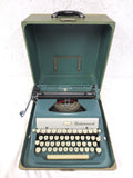 Vintage Underwood Universal Quiet-Tab Portable Typewriter with Case