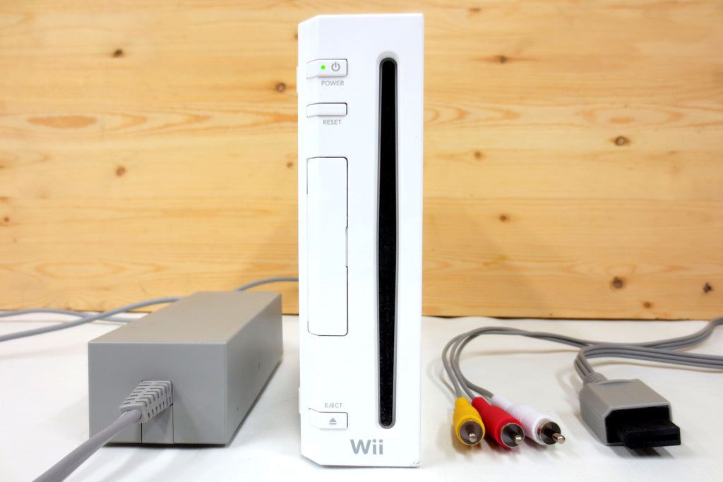 Nintendo Wii Games Console RVL-001, Gamecube Compatible, with AC Adapter and TV Cable